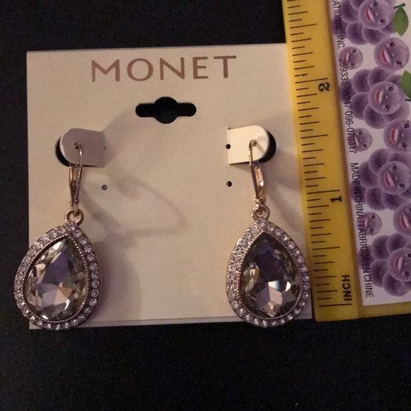 Monet earrings - Picture 2 of 3